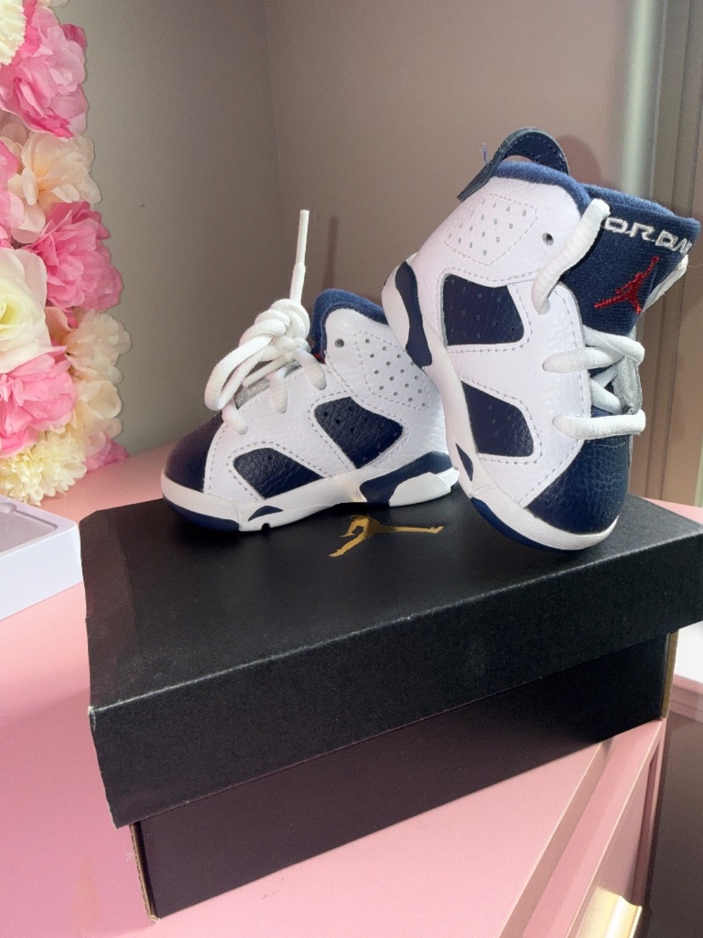 JORDAN 6 RETRO